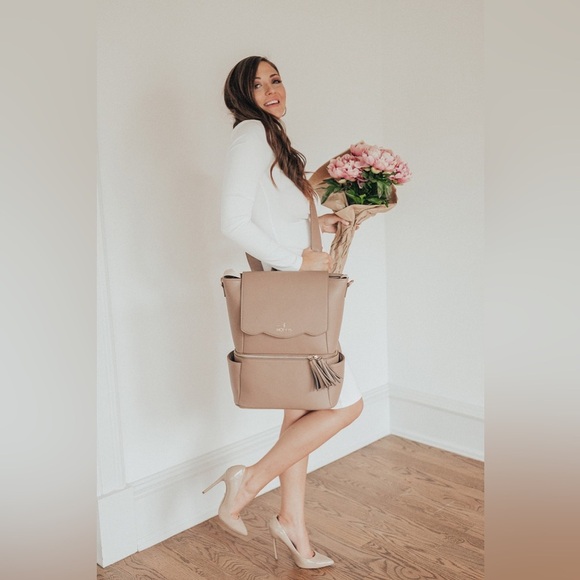 Hollis Diaper Bag in Nude - NWOT - Picture 4 of 12